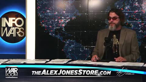 WAR ROOM (Full Show) Friday - 8/29/25