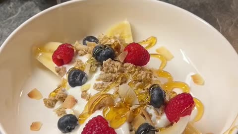 Lets make a very healthy food for breakfast, banana yogurt