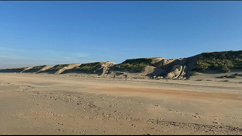 Er worden gaten in de duinen gemaakt ten zuiden van Castricum opname van dinsdag 5 nov 2024