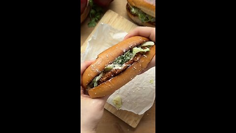 Comment “YES” or “RECIPE” on this video on instagram and I’ll send you the link to the full free rec