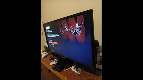 Watching WWE Raw and chatting with you all!!