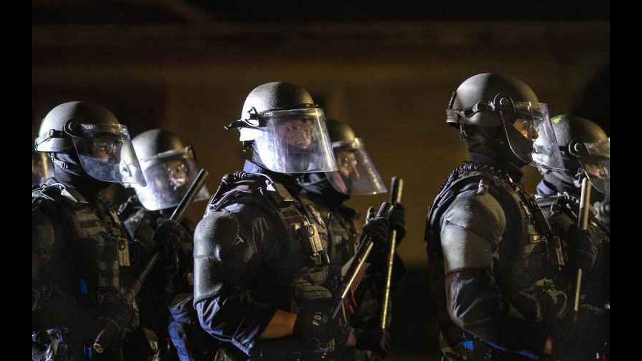 Watch Wild Action in Portland As Rioters Break Open the Doors and Breach ICE Facility