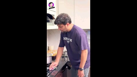 ये लो पडोसन का फोन है