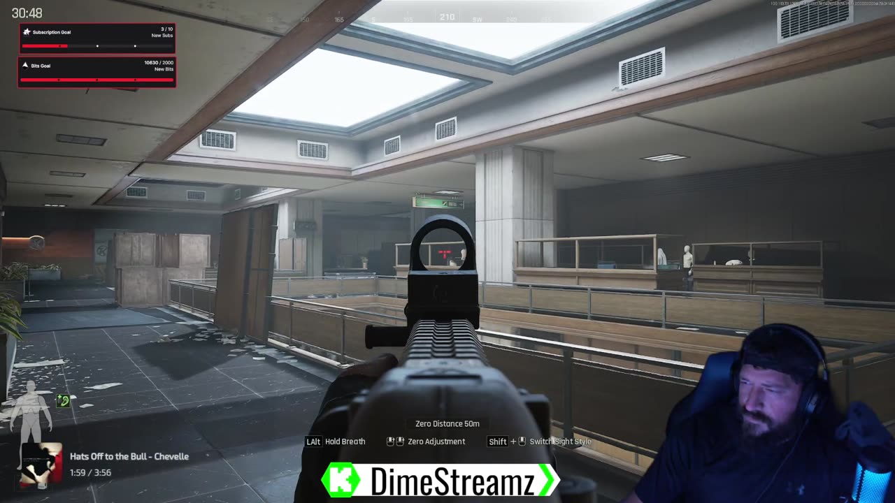 WARZONE LOOTING AND KILLING