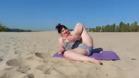 йога/спорт/розтяжка ніг/yoga/fitness/leg stretching/sports/sports for