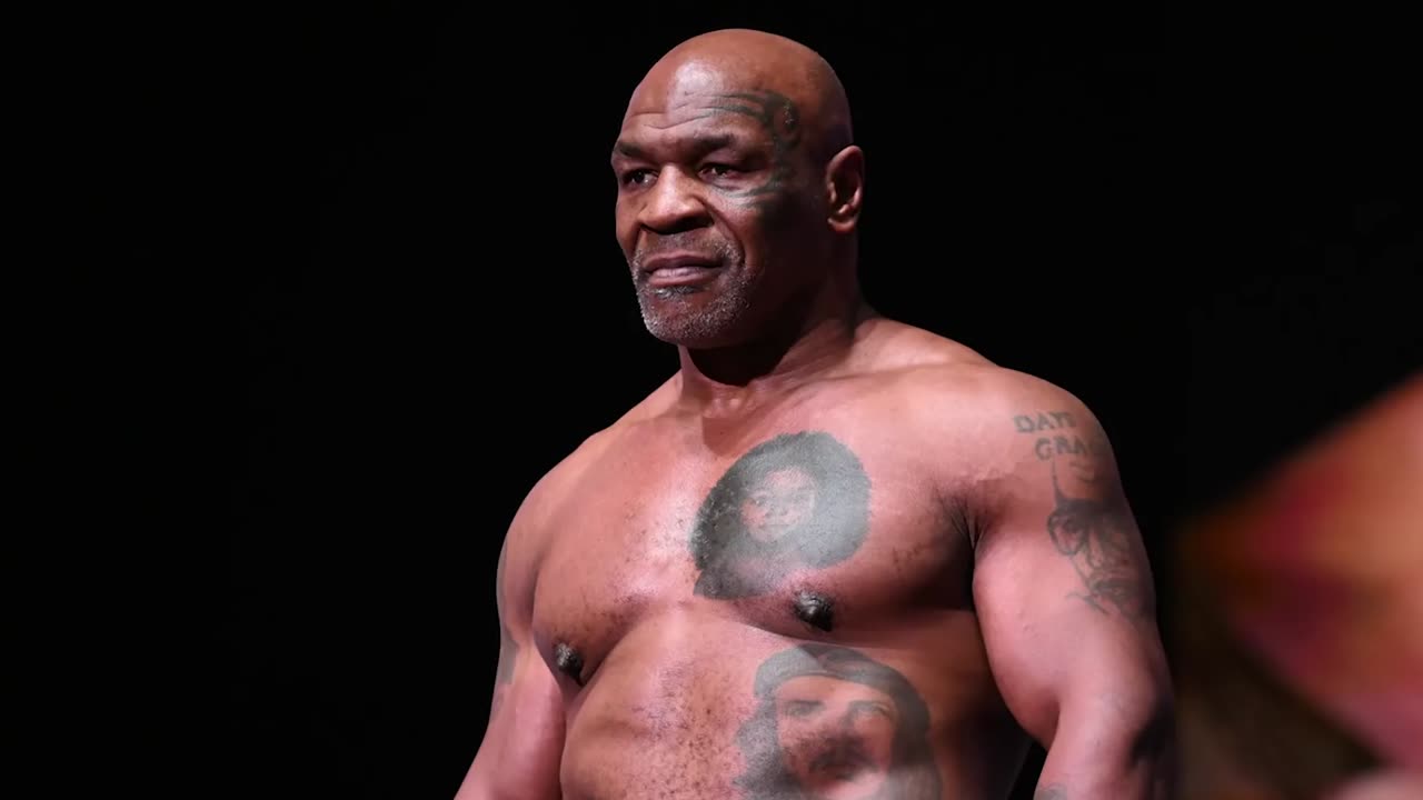 “YOU SCAMMER!” Tyson Fury MAKES FUN Of Mike For FAKING Fight With Jake Paul