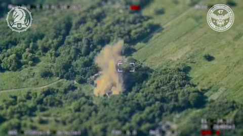 ✈️💣💥 Ukrainian aviation destroyed two Russian FPV drones operators position.