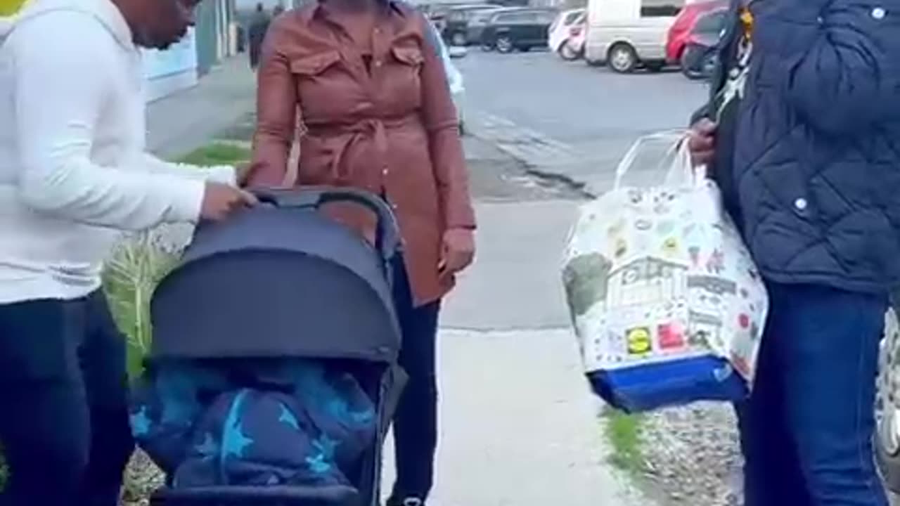 THIS MAN IS VERY FUNNY 🤣🤣