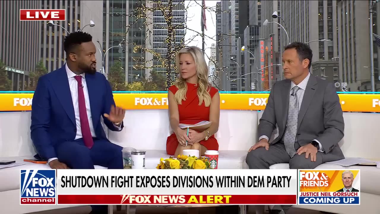 'UNPRECEDENTED': 'Squad' Dems UNLEASH on Schumer