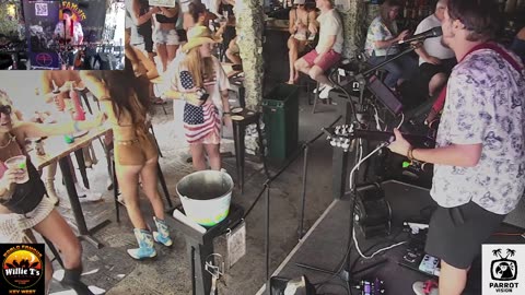 LIVE Music Everyday!