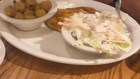 Robby Starbuck - Things do NOT seem to be going well at Cracker Barrel.