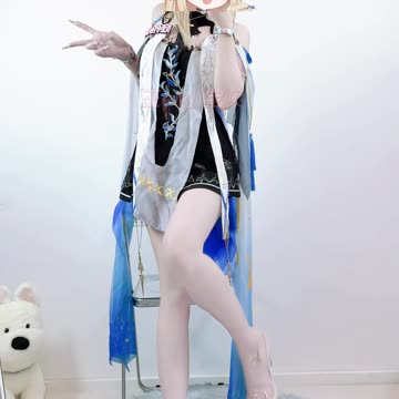 Airy Cobalt Attire Passionate Model Pose | Daily Beauty EP 1276