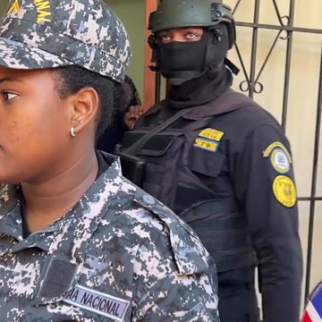 VIDEO: Llegada de Ammy