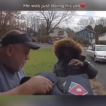 Pizza delivery man robbed in day light while delivering.