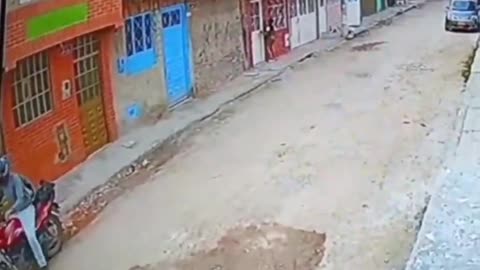 Hombre presuntamente abusa de una menor