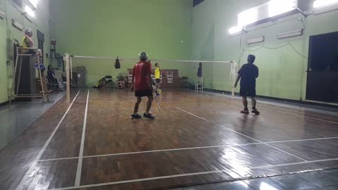 Senior Power! 65-Year-Old Dominates the Court