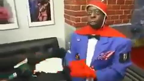 Dumbest man in the world FUNNY