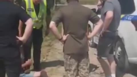 A Ukrainian man attempts to stop abduction of 56-year-old by the Ukrainian Zelensky regime