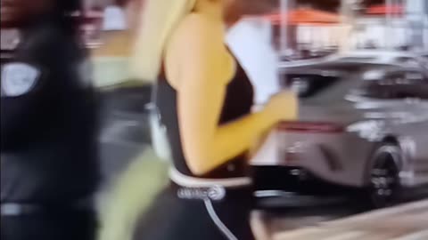 Black athletic leggings fit check