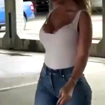 How I Style My Jeans Daily 👀