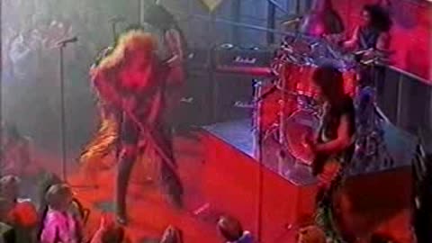 Twisted Sister - We're Not Gonna Take It = Live Beat Club 1984