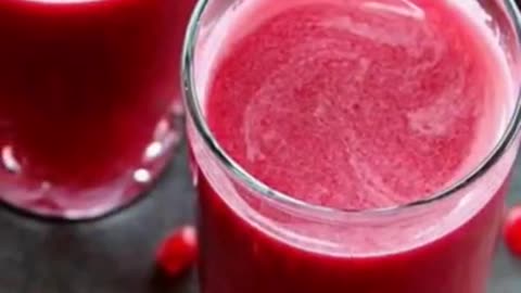 Two benefits of drinking pomegranate juice