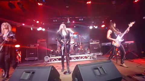 Vixen ( live)