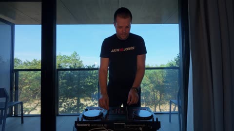 House Music 24/7