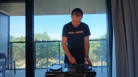 House Music 24/7