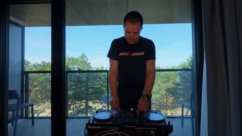 House Music 24/7
