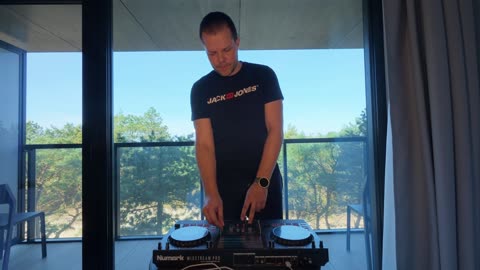 House Music 24/7