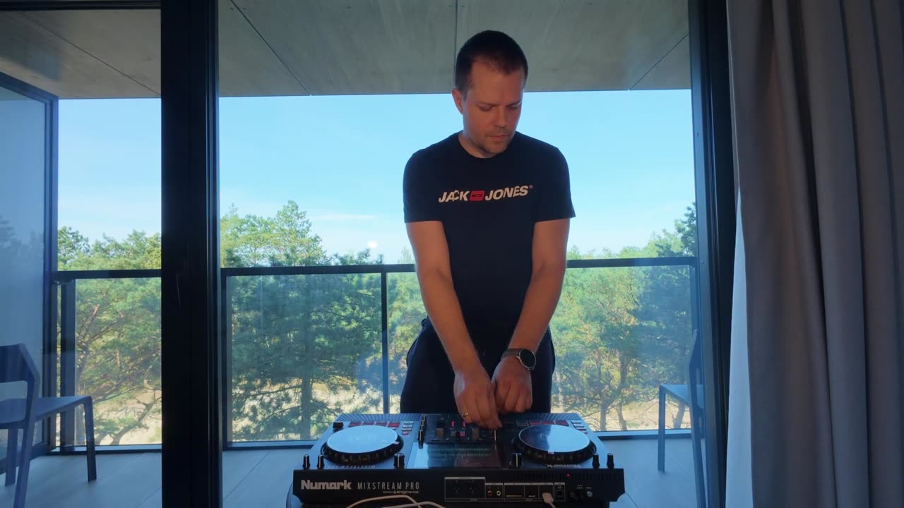 House Music 24/7