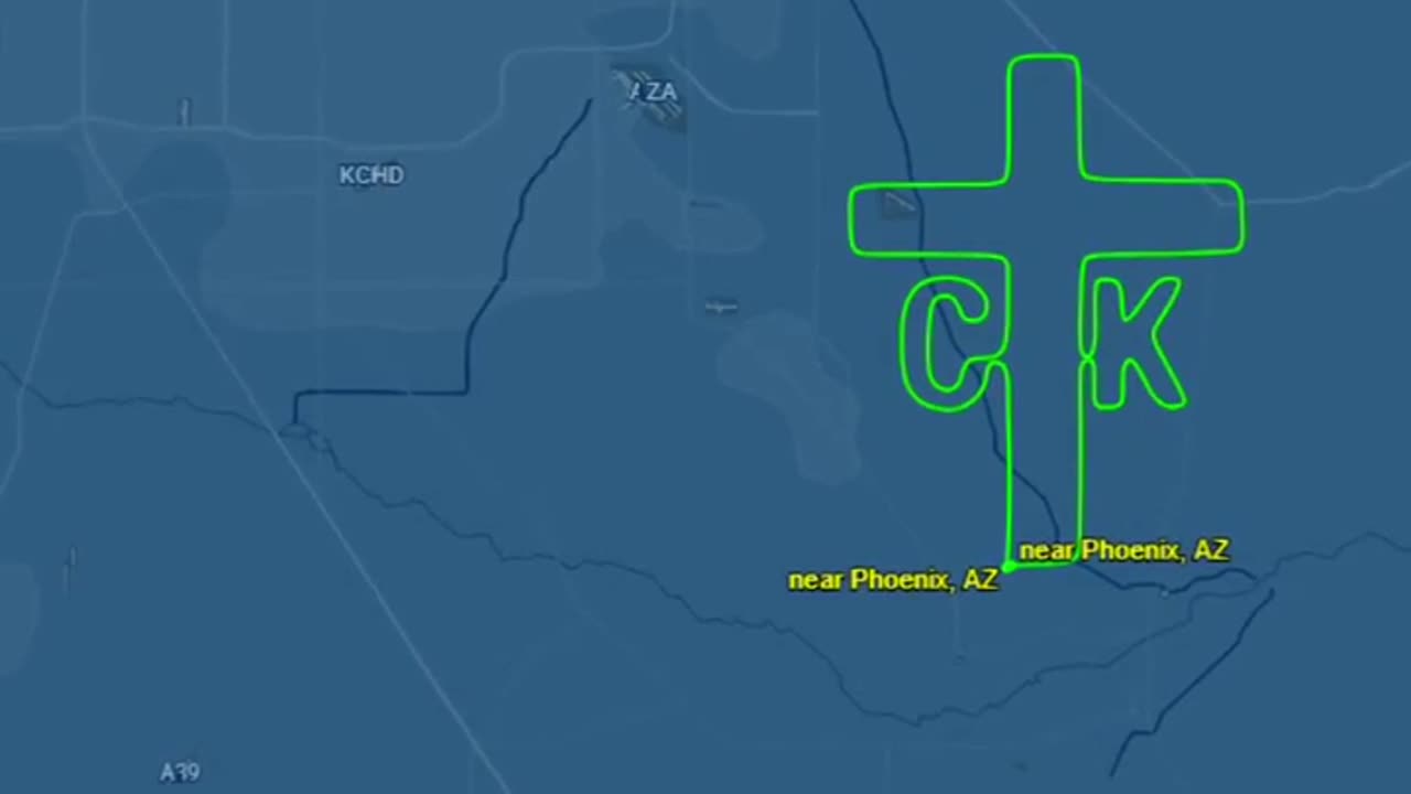 Arizona pilot flew pattern honoring Charlie Kirk 🙏✝️