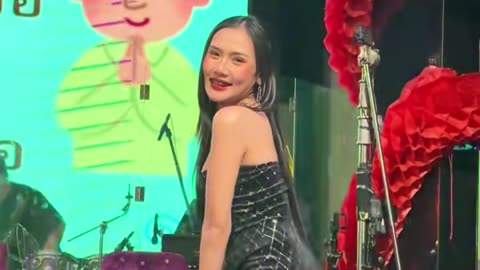 Thai Girl Casual Dance | Relax & Watch Anytime