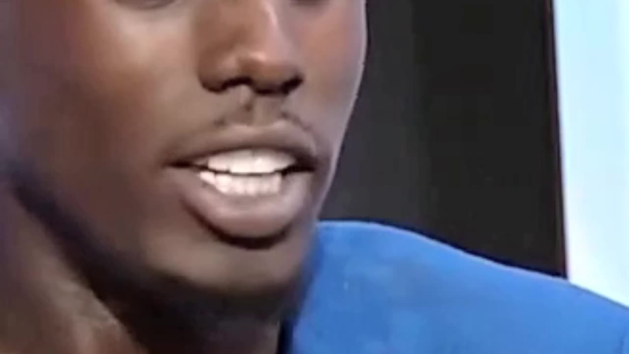 Jamal Roberts Shares Relaxed Facebook Moment and Fans Can't Get Enough! - WorldEye