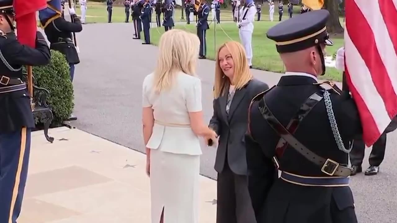 BREAKING 🚨 Italy’s Prime Minister Giorgia Meloni has arrived at the White House.