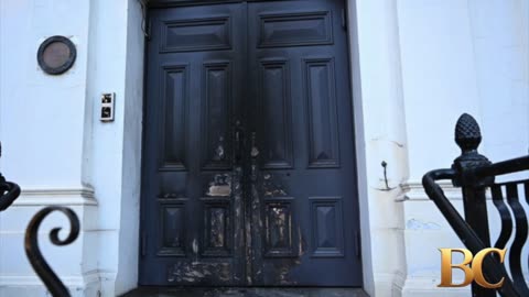 Arsonist sets fire to door at Australian synagogue with worshippers inside