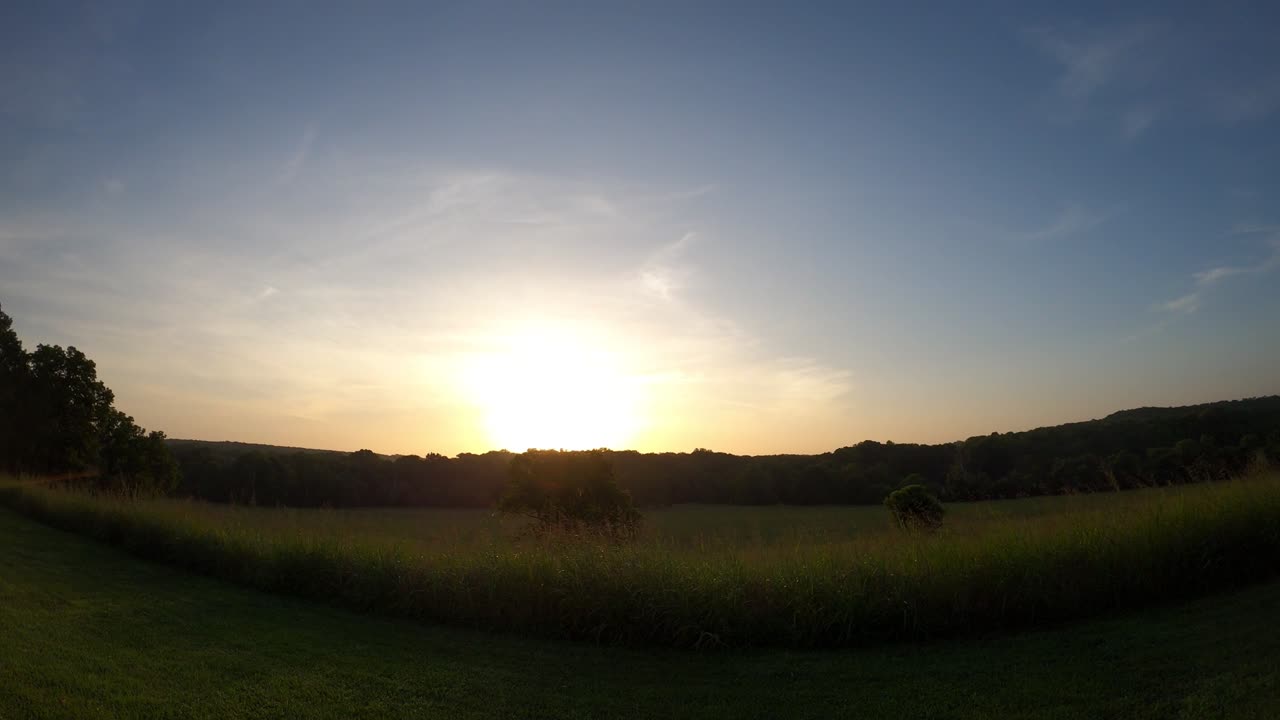 Sun ☀ Rise 7 19 25 72f/22c