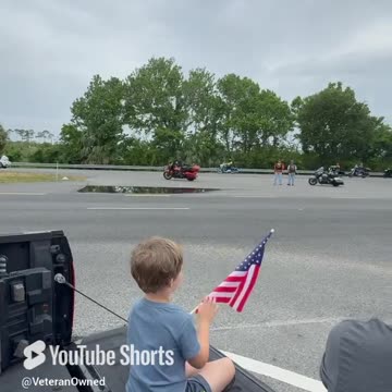 Patriotic Youngster Waves Flag as Motorcycles Escort Vietnam Memorial Wall | Space Coast 2025