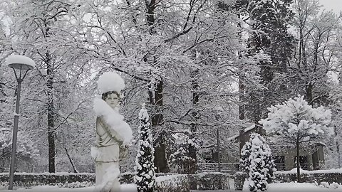 Parts of Kyiv Go 3 Days Without Electricity In -18c Conditions - Lockstep Silence From Dis-Right