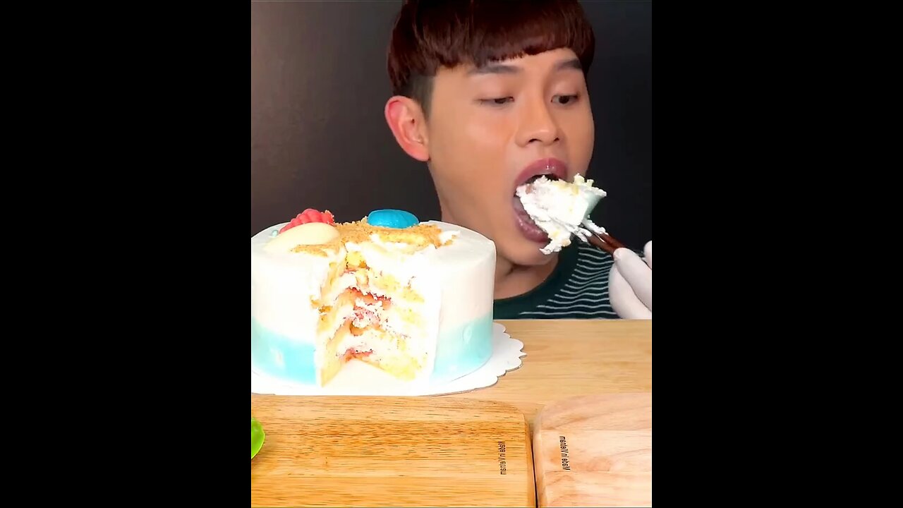 Cake Dessert mukbang