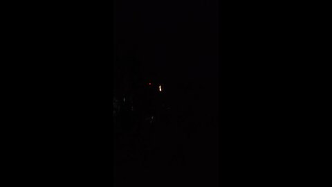 Nagkalayo ang poste sa kuryente