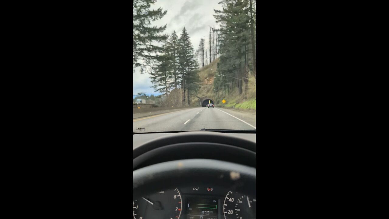 Heading home along the Columbia River!