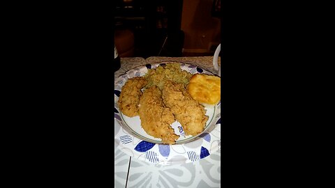 Eating Lee's Famous Recipe Chicken, Plymouth Rd, Livonia, MI, 11/23/25