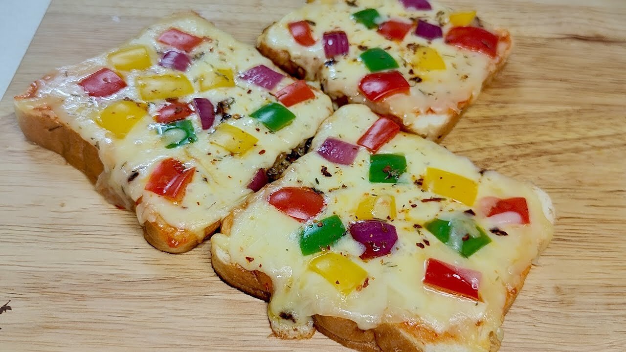 Bread pizza 🍕 /quick and easy bread pizza.