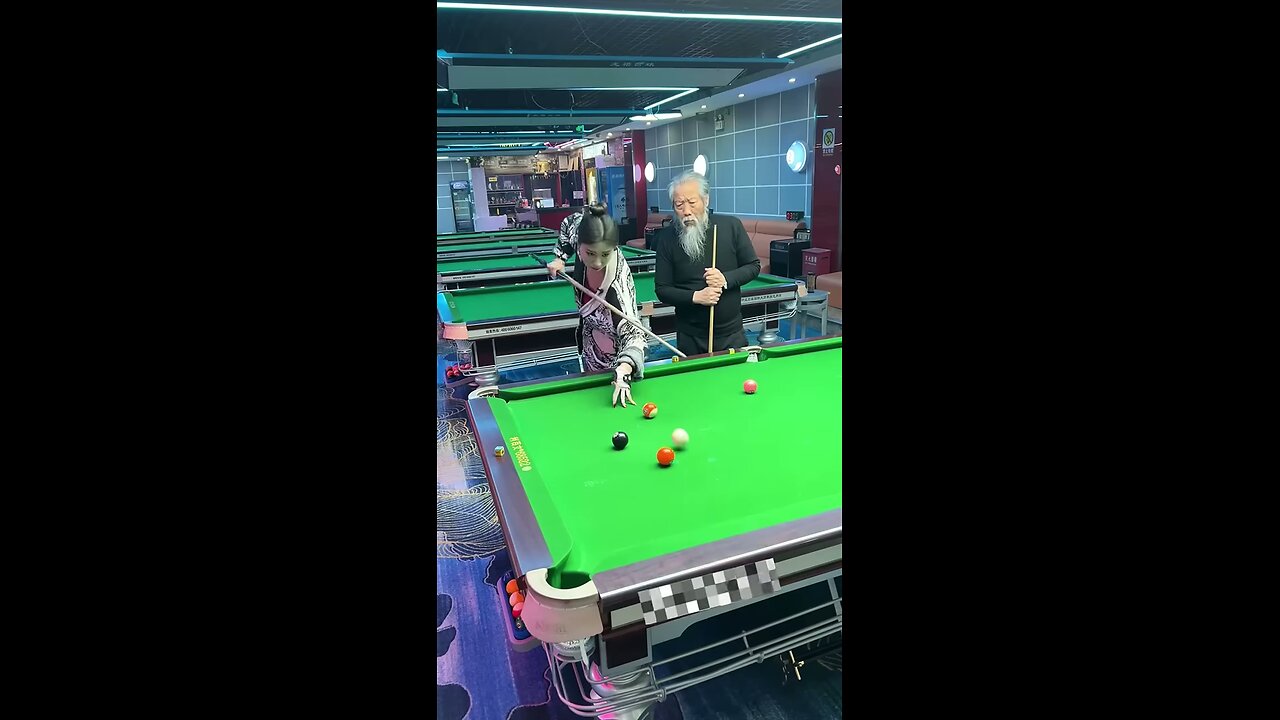 Funny videos billiards 🤣
