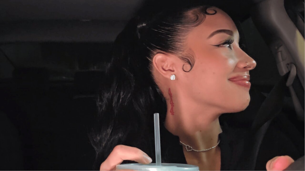 Fast Food Worker Tries to Rizz FaZe Silky’s Girl Ryah Statum