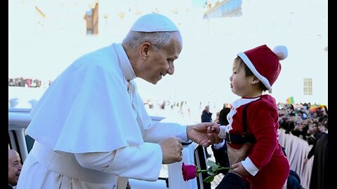 POPE LEO XIV Gets a Gift from a SANTA BABY