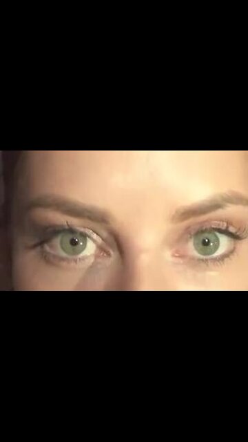 SCIENCE GIRL CAN CONTROL HER PUPIL'S DILATION AND CONSTRICTION 👁 CAN YOU DO IT⁉️