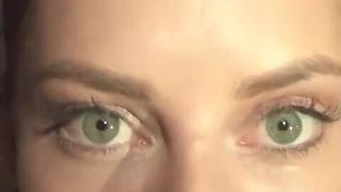 SCIENCE GIRL CAN CONTROL HER PUPIL'S DILATION AND CONSTRICTION 👁 CAN YOU DO IT⁉️